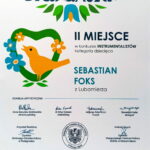 Dyplom za zajęcie II miejsca przez Sebastiana Foksa z Lubomierza w kategorii dziecięcej konkursu instrumentalistów podczas 42. Konkursu Muzyk, Instrumentalistów, Śpiewaków Ludowych i Drużbów Weselnych "Druzbacka".